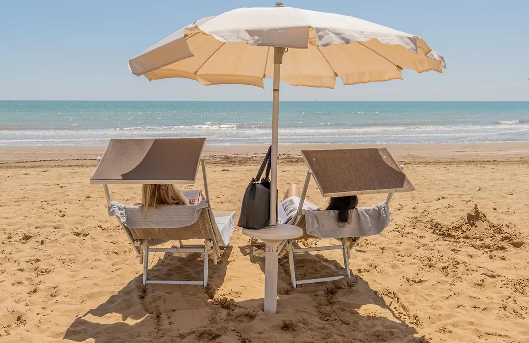 Victoria Frontemare Beach & Spa Hotel Jesolo-1